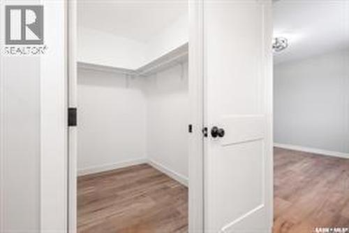 10 Jesse Bay, Last Mountain Lake, SK - Indoor