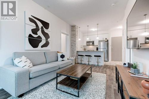 123 - 16 Concord Place, Grimsby (Grimsby Beach), ON - Indoor