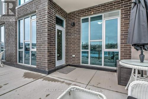 123 - 16 Concord Place, Grimsby (Grimsby Beach), ON - Outdoor