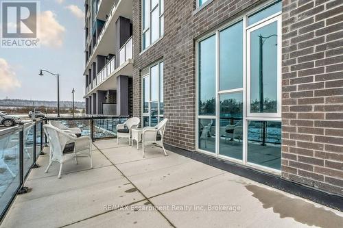 123 - 16 Concord Place, Grimsby (Grimsby Beach), ON - Outdoor