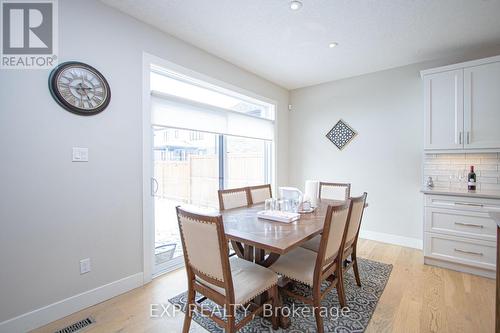 3291 Regiment Road, London South (South V), ON - Indoor Photo Showing Dining Room