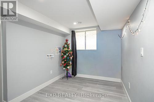 3291 Regiment Road, London South (South V), ON - Indoor Photo Showing Other Room