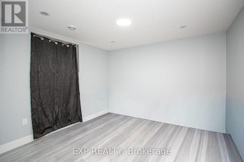3291 Regiment Road, London South (South V), ON - Indoor Photo Showing Other Room