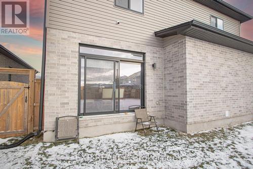 3291 Regiment Road, London South (South V), ON - Outdoor With Exterior