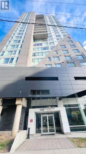 2204 - 158 KING STREET N  Waterloo, ON N2J 0E5