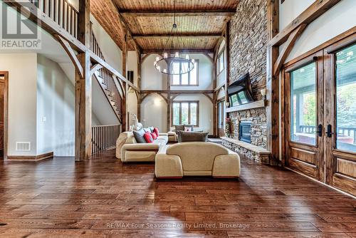 9 Windrose Valley Boulevard, Clearview, ON - Indoor Photo Showing Other Room With Fireplace