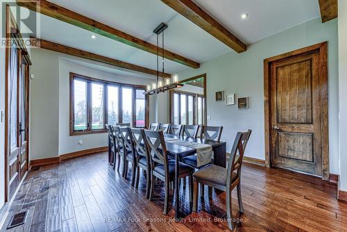 9 Windrose Valley Boulevard, Clearview, ON - Indoor Photo Showing Dining Room