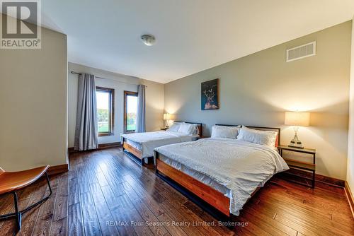 9 Windrose Valley Boulevard, Clearview, ON - Indoor Photo Showing Bedroom