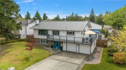 1645 San Juan Ave Saanich, BC V8N 5G2
