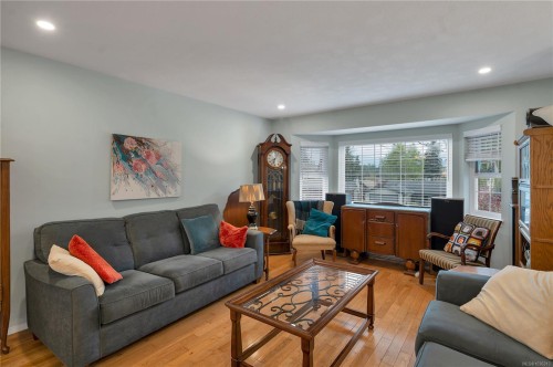 420 Goodwin Rd, Campbell River, BC 