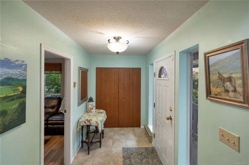 420 Goodwin Rd, Campbell River, BC 