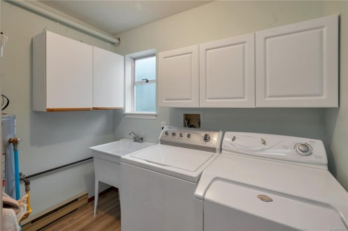 420 Goodwin Rd, Campbell River, BC 