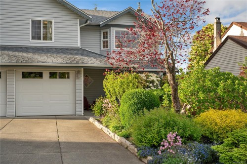 420 Goodwin Rd, Campbell River, BC 