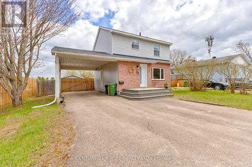 2A SELKIRK STREET  Petawawa, ON K8H 3C1
