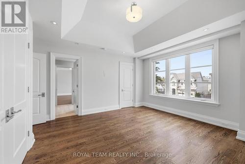 130 Elmwood Avenue, Richmond Hill, ON - Indoor Photo Showing Other Room