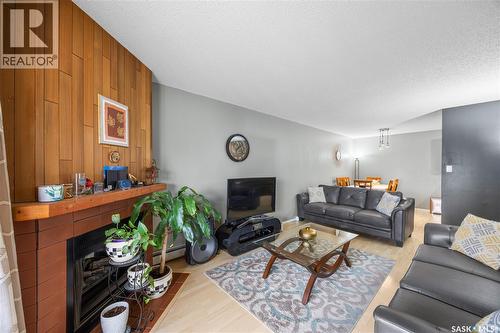 236 310 Stillwater Drive, Saskatoon, SK - Indoor Photo Showing Living Room