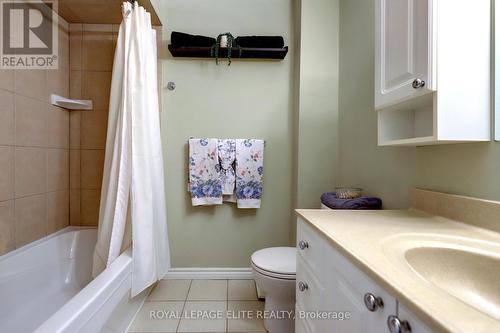 7113 Tamar Road, Mississauga, ON - Indoor Photo Showing Bathroom
