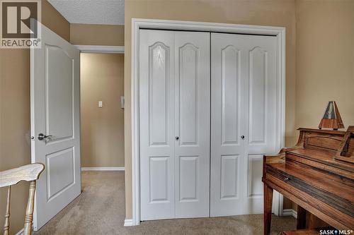202D1 1121 Mckercher Drive, Saskatoon, SK - Indoor
