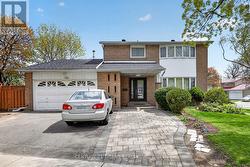 47 KENTISH CRESCENT Toronto, ON M1S 2Z3