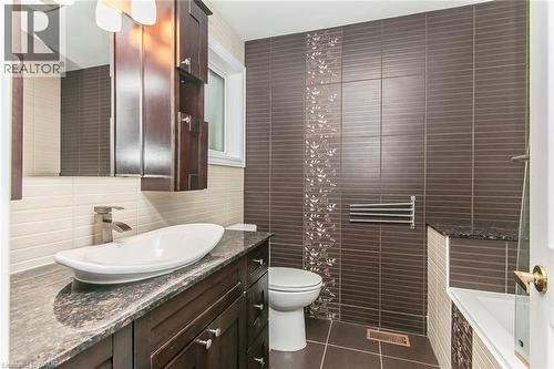 1774 Old Mill Road, Kitchener, ON - Indoor Photo Showing Bathroom