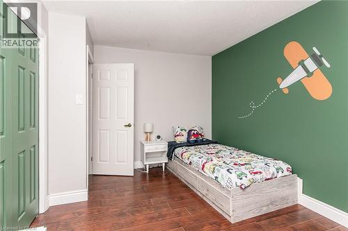 Bedroom - 1774 Old Mill Road, Kitchener, ON - Indoor Photo Showing Bedroom