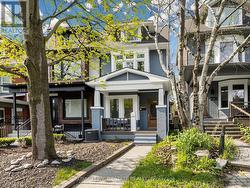 280 SILVER BIRCH AVENUE  Toronto, ON M4E 3L5