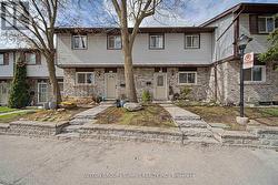 61 - 45 HANSEN ROAD N Brampton, ON L6V 3C5