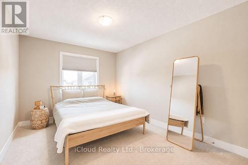 40 - 745 Chelton Road, London South, ON - Indoor Photo Showing Bedroom