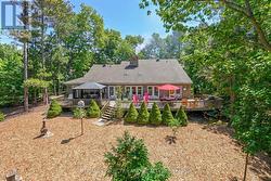 10441 PINETREE DRIVE  Lambton Shores (Grand Bend), ON N0M 1T0