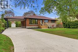 6 BESSBOROUGH DRIVE St. Catharines (Bunting/Linwell), ON L2M 3G2