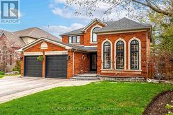 2197 SHAFTESBURY COURT Oakville, ON L6H 6C6