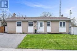 611 HARRIET STREET  Whitby, ON L1N 1L4