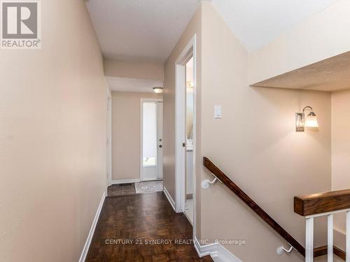 Powder room, inside entry from garage - 80 - 22C Maple Ridge Crescent, Ottawa, ON - Indoor Photo Showing Other Room