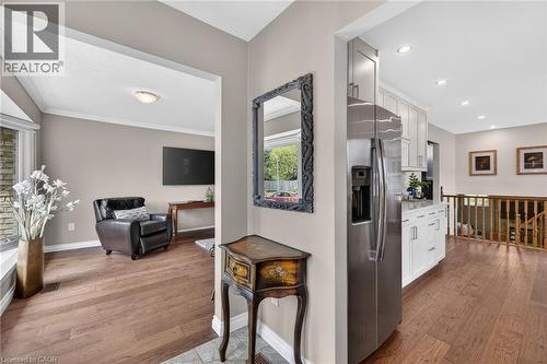 2471 Malcolm Crescent, Burlington, ON - Indoor Photo Showing Other Room