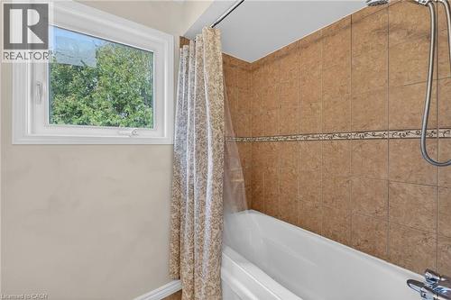 2471 Malcolm Crescent, Burlington, ON - Indoor Photo Showing Bathroom