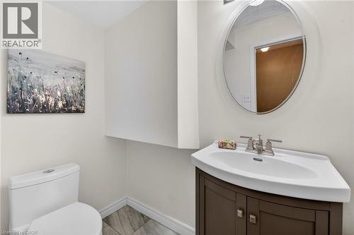 2471 Malcolm Crescent, Burlington, ON - Indoor Photo Showing Bathroom