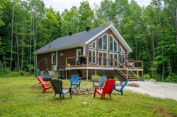 232 Ch. du Pavillon-Kanata  Amherst, QC J0T 2L0