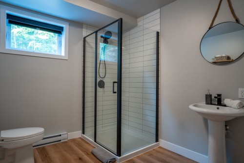 Salle de bains - 232 Ch. Du Pavillon-Kanata, Amherst, QC - Indoor Photo Showing Bathroom