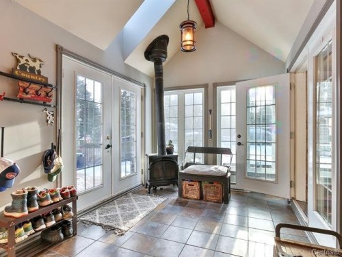 Hall d'entrée/Vestibule - 75 6E Rang, Mont-Saint-Grégoire, QC - Indoor Photo Showing Other Room