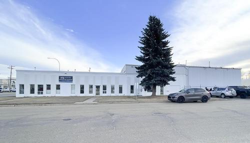 4703-4704  48 St, Redwater, AB 