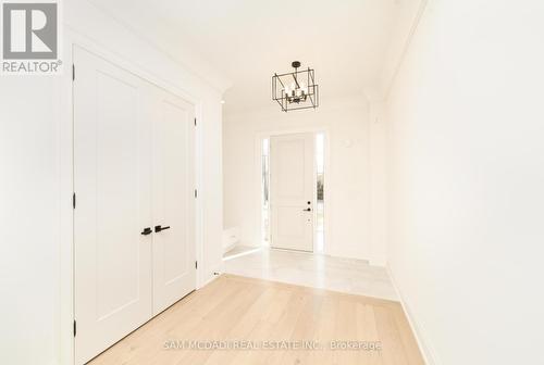 451C Montreal Circle, Hamilton, ON - Indoor Photo Showing Other Room