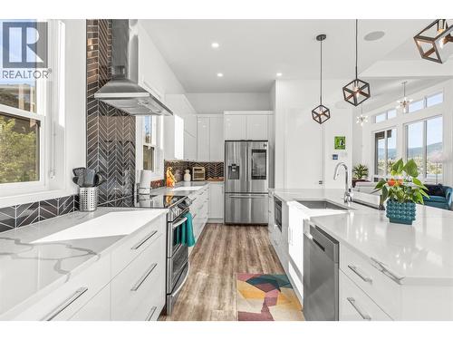 7938 Graystone Drive, Coldstream, BC - Indoor Photo Showing Kitchen With Upgraded Kitchen