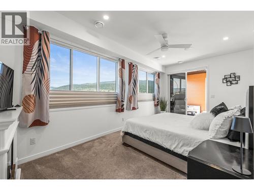 7938 Graystone Drive, Coldstream, BC - Indoor Photo Showing Bedroom