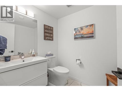 7938 Graystone Drive, Coldstream, BC - Indoor Photo Showing Bathroom