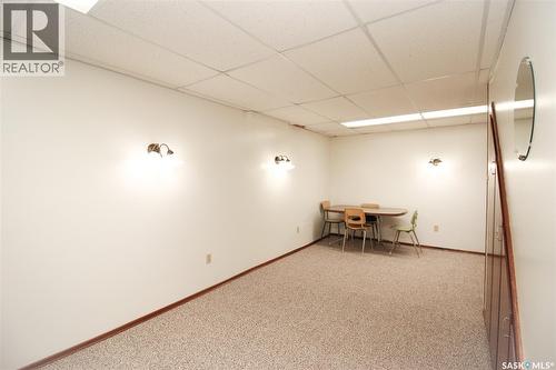 435 3Rd Avenue E, Shaunavon, SK - Indoor