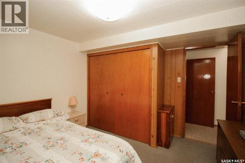 435 3Rd Avenue E, Shaunavon, SK - Indoor Photo Showing Bedroom