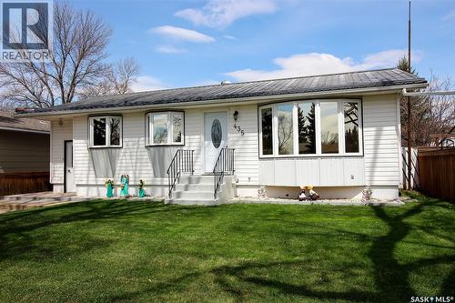 435 3Rd Avenue E, Shaunavon, SK - Outdoor