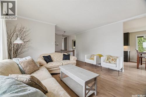 461 13Th Street E, Regina Beach, SK - Indoor Photo Showing Living Room