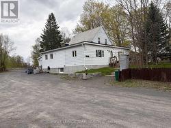 5535 MITCH OWENS ROAD N Ottawa, ON K1X 1C2