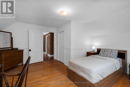 90 Doran Road, Springwater, ON - Indoor Photo Showing Bedroom